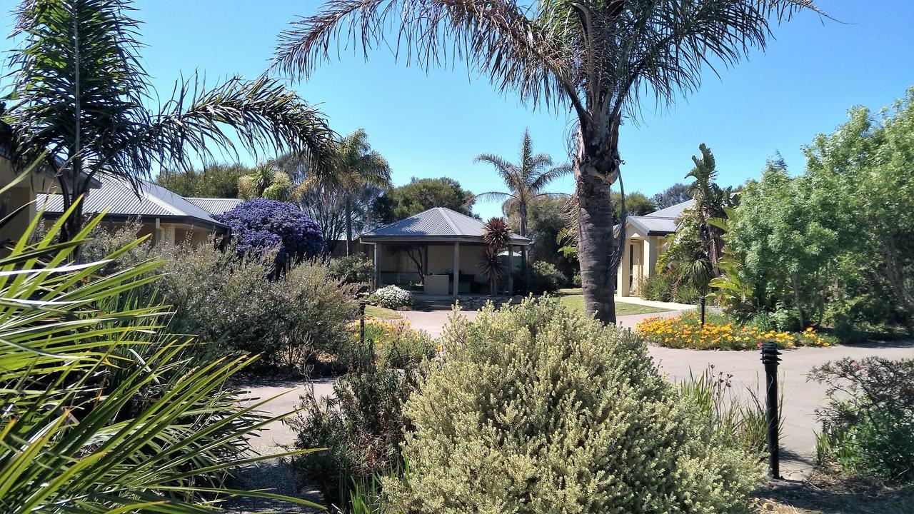 Island Cove Villas Коув Экстерьер фото